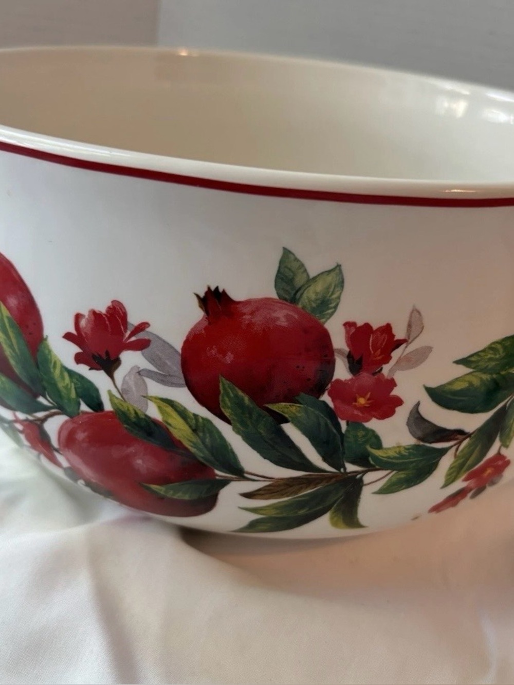 Rare POM Wonderful Exclusively Designed Limited Edition 10” Ceramic Bowl